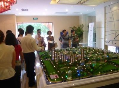 東壹區營銷火爆揭幕，房產咨詢熱潮涌動